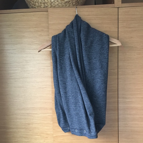 Lululemon Vinyasa Scarf - Picture 1 of 5